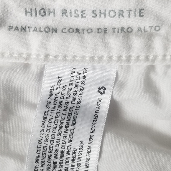 🌻 Universal Thread High Rise Shortie - Picture 5 of 11